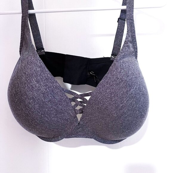 Torrid Curve Plunge 360° Back Smoothing Bra - Picture 5 of 10